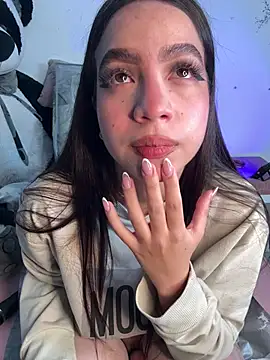 IamSteph13 online show from July 10, 4:39 am