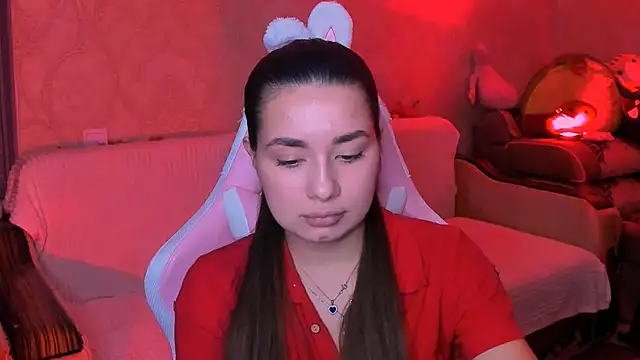 Snapshot of Swee_Alicee chatting on December 16, 7:19 pm Swee Alicee online show from December 16, 7:19 pm