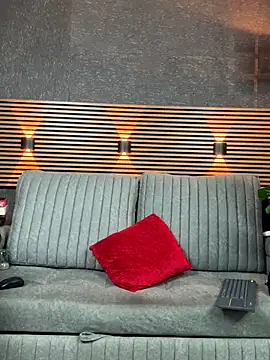 Snapshot of _EUFRATES_ chatting on September 12, 5:02 pm EUFRATES online show from September 12, 5:02 pm