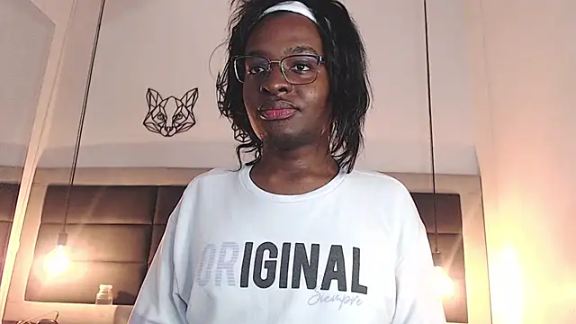 candy lovee69 online show from October 29, 11:06 pm