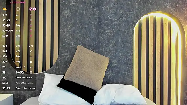 Snapshot of miss10_antonella chatting on February 26, 12:16 am miss10 antonella online show from February 26, 12:16 am