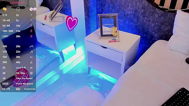 Snapshot of miss10_antonella chatting on February 28, 11:23 pm miss10 antonella online show from February 28, 11:23 pm