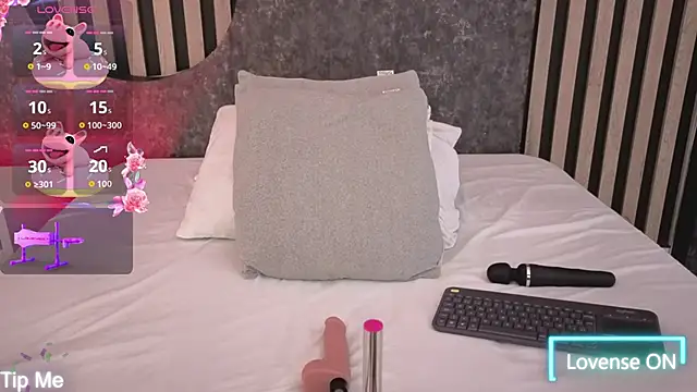 Snapshot of miss10_antonella chatting on November 26, 12:06 pm miss10 antonella online show from November 26, 12:06 pm