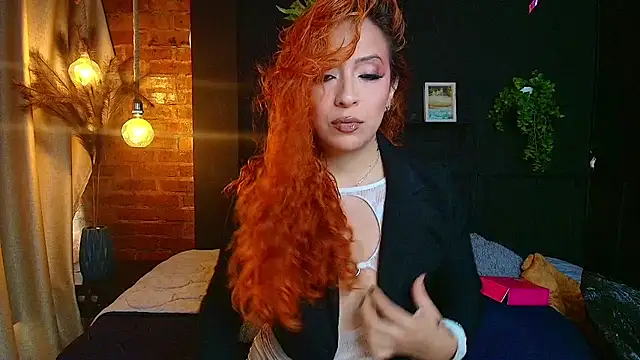 Snapshot of sahra_taylor_ chatting on May 4, 2:35 pm sahra taylor online show from May 4, 2:35 pm