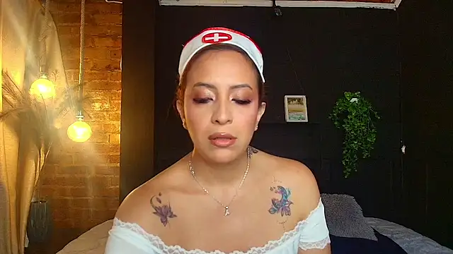 Snapshot of sahra_taylor_ chatting on June 3, 2:55 pm sahra taylor online show from June 3, 2:55 pm