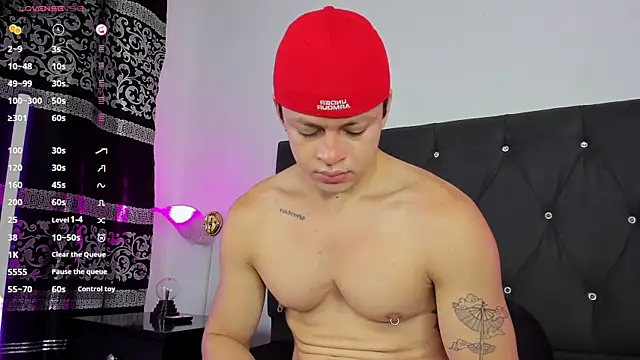 Snapshot of Angel_Cuervo chatting on March 19, 12:01 pm Angel Cuervo online show from March 19, 12:01 pm