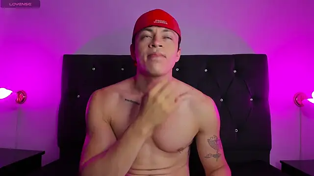 Snapshot of Angel_Cuervo chatting on September 19, 12:39 pm Angel Cuervo online show from September 19, 12:39 pm