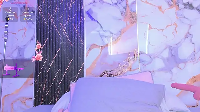 Snapshot of Alyson-a chatting on November 8, 12:16 pm Alyson-a online show from November 8, 12:16 pm