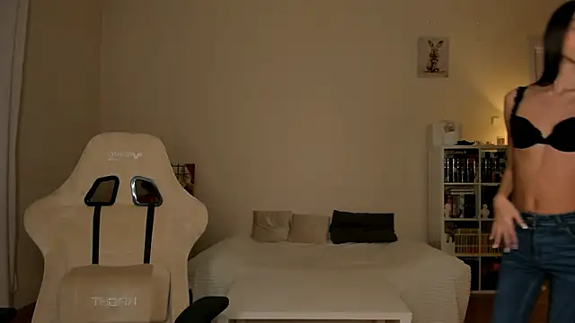 your emily  online show from February 9, 8:57 pm