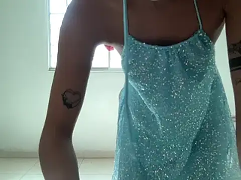 Snapshot of Susandolls chatting on January 11, 3:52 pm Susandolls online show from January 11, 3:52 pm