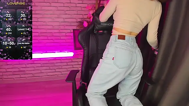 Tonya Gray online show from December 13, 2:05 pm