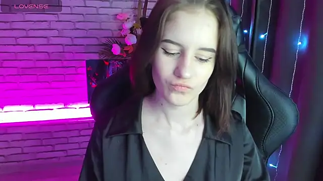 Tonya Gray online show from December 20, 11:37 pm