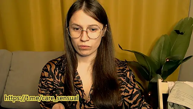 Snapshot of M_Sensual chatting on December 4, 3:43 pm M Sensual online show from December 4, 3:43 pm