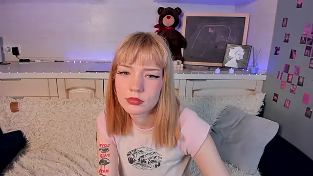 Linablueeyed online show from February 4, 2:21 pm