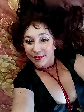 Snapshot of GypsyEsmeralda chatting on January 6, 10:13 am GypsyEsmeralda online show from January 6, 10:13 am
