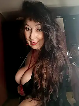 Snapshot of GypsyEsmeralda chatting on January 9, 1:56 pm GypsyEsmeralda online show from January 9, 1:56 pm