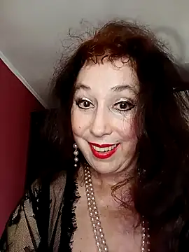 Snapshot of GypsyEsmeralda chatting on March 3, 11:22 am GypsyEsmeralda online show from March 3, 11:22 am