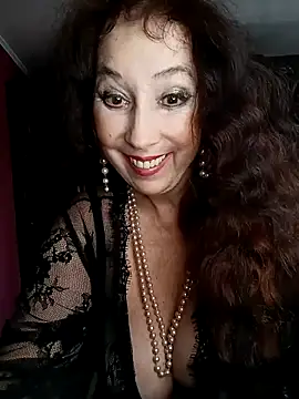 Snapshot of GypsyEsmeralda chatting on March 18, 8:36 am GypsyEsmeralda online show from March 18, 8:36 am