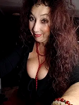 Snapshot of GypsyEsmeralda chatting on September 23, 6:16 am GypsyEsmeralda online show from September 23, 6:16 am