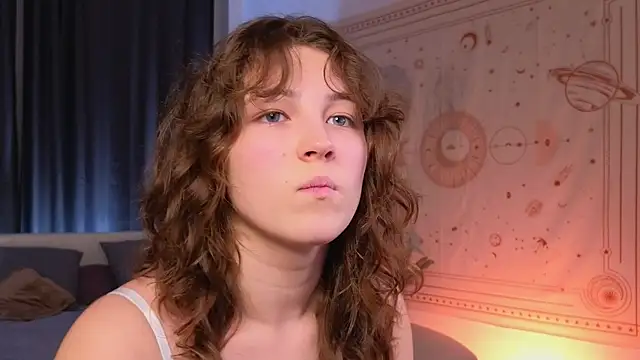 Snapshot of cherry_lea chatting on December 2, 12:29 pm cherry lea online show from December 2, 12:29 pm