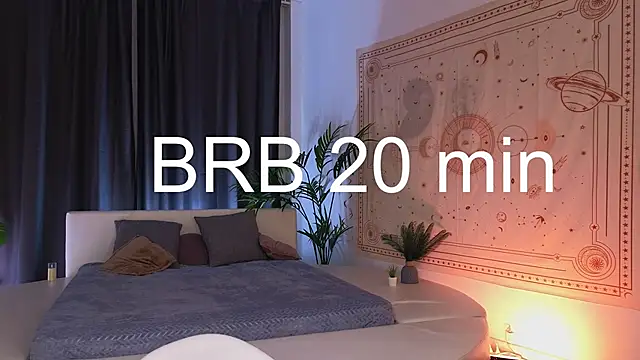 Snapshot of cherry_lea chatting on December 2, 3:36 pm cherry lea online show from December 2, 3:36 pm