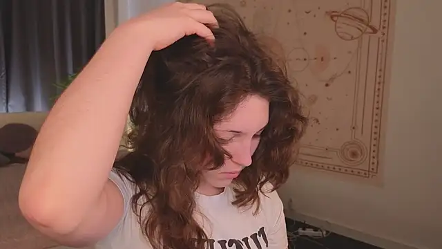 Snapshot of cherry_lea chatting on January 8, 4:22 pm cherry lea online show from January 8, 4:22 pm