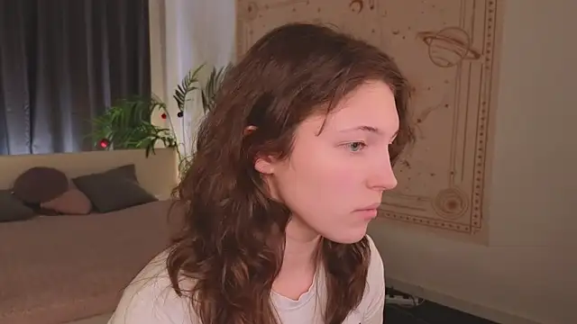 Snapshot of cherry_lea chatting on January 8, 7:24 pm cherry lea online show from January 8, 7:24 pm