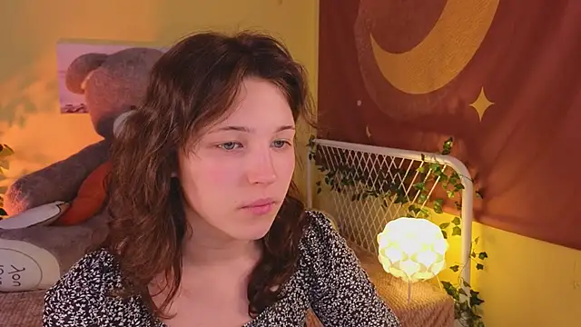 Snapshot of cherry_lea chatting on March 3, 9:26 pm cherry lea online show from March 3, 9:26 pm