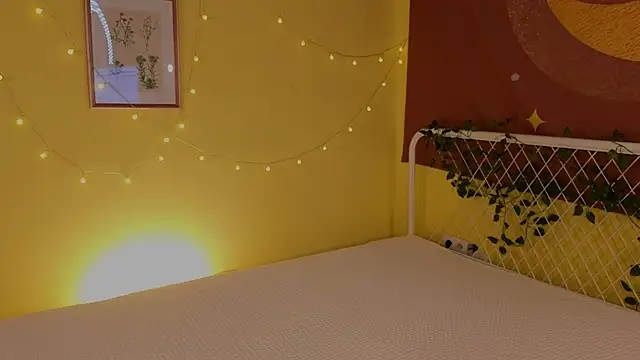 Snapshot of cherry_lea chatting on October 6, 6:49 pm cherry lea online show from October 6, 6:49 pm