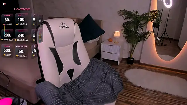 BadScarlet1 online show from November 28, 1:25 pm