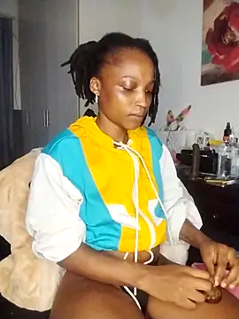 Snapshot of FreakySag_8888 chatting on March 16, 2:43 am FreakySag 8888 online show from March 16, 2:43 am