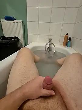 Snapshot of Ragnar-59 chatting on December 14, 7:25 am Ragnar-59 online show from December 14, 7:25 am