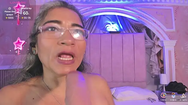 Snapshot of mature_bigass__ chatting on December 24, 4:22 am mature bigass online show from December 24, 4:22 am