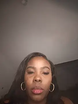 Snapshot of Zammy_Johnson chatting on June 4, 11:11 pm Zammy Johnson online show from June 4, 11:11 pm