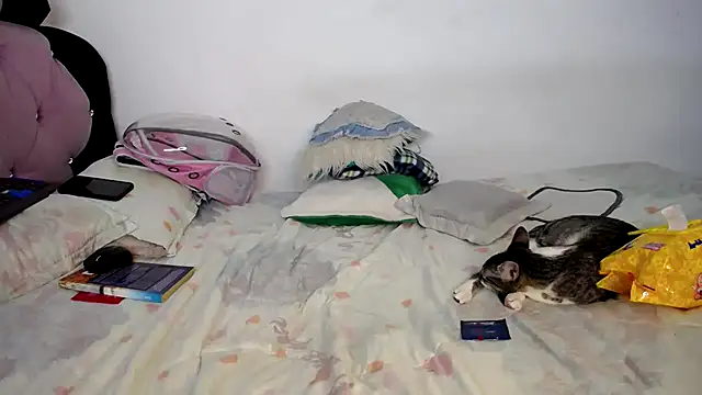 Pussycat 9999 online show from February 8, 6:44 pm