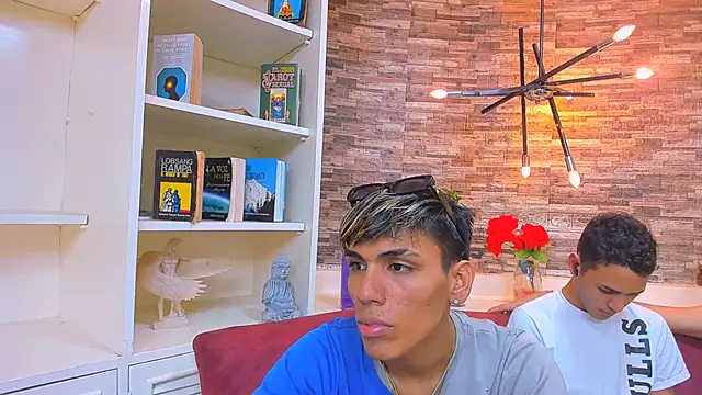 StrawwBoys online show from January 25, 9:46 pm