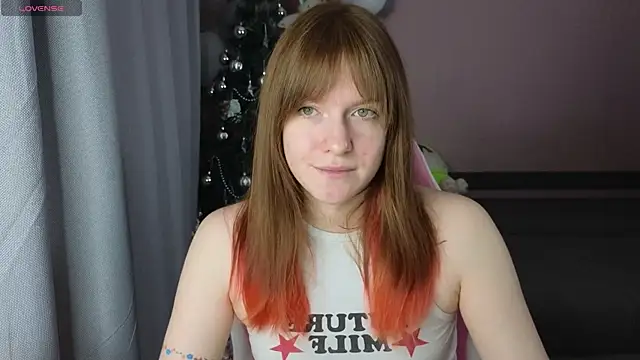 Snapshot of CassieJuice69 chatting on January 7, 6:56 pm CassieJuice69 online show from January 7, 6:56 pm
