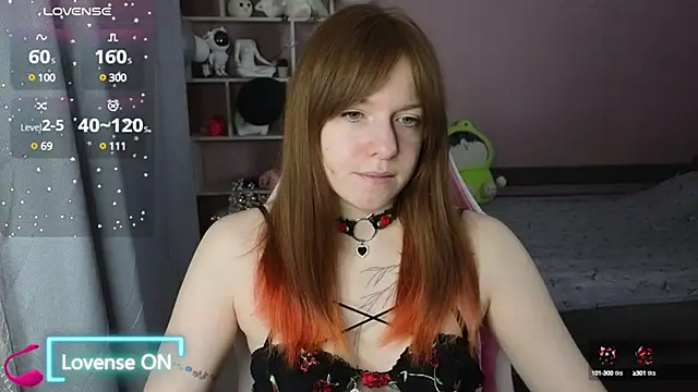 Snapshot of CassieJuice69 chatting on February 14, 8:15 pm CassieJuice69 online show from February 14, 8:15 pm