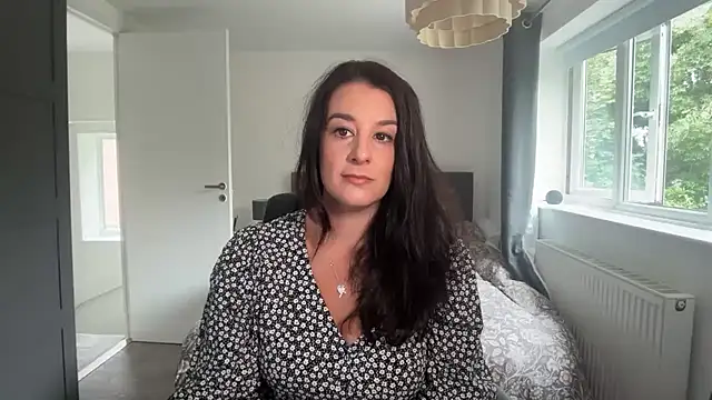 flatwhite0 online show from July 27, 8:54 am
