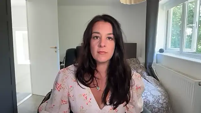 flatwhite0 online show from July 29, 1:31 pm