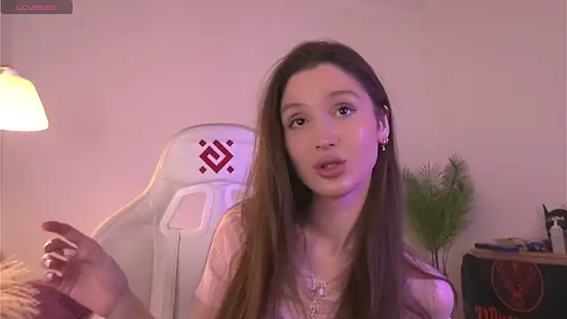 Snapshot of tender_babyy chatting on December 2, 11:26 am tender babyy online show from December 2, 11:26 am