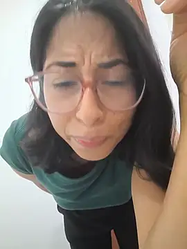 Snapshot of MirandaSingle chatting on July 6, 7:49 pm MirandaSingle online show from July 6, 7:49 pm