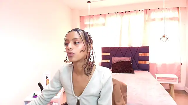 Zia Green online show from February 4, 12:11 pm