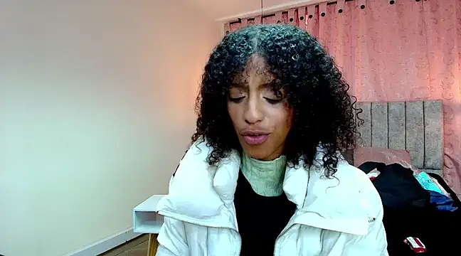 Zia Green online show from March 8, 7:42 pm