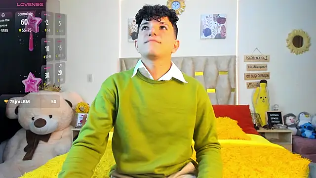 Snapshot of patrick_sanzz chatting on February 2, 11:11 pm patrick sanzz online show from February 2, 11:11 pm