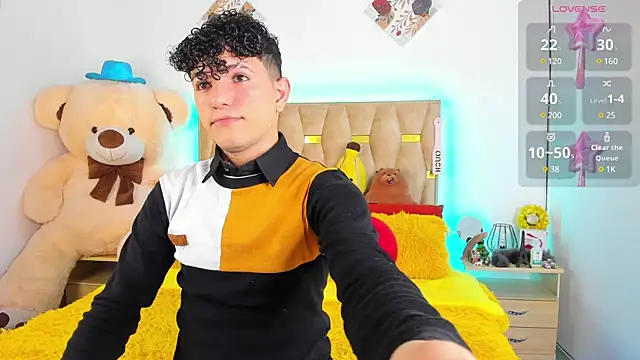 Snapshot of patrick_sanzz chatting on February 16, 12:52 am patrick sanzz online show from February 16, 12:52 am