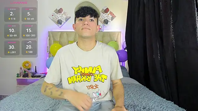 Snapshot of patrick_sanzz chatting on March 13, 3:39 pm patrick sanzz online show from March 13, 3:39 pm