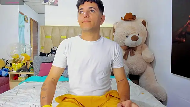 patrick sanzz online show from May 1, 1:54 am
