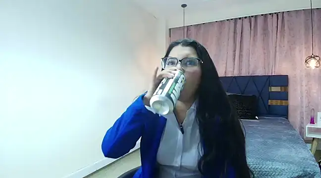 Asly Morgan online show from February 14, 3:33 am