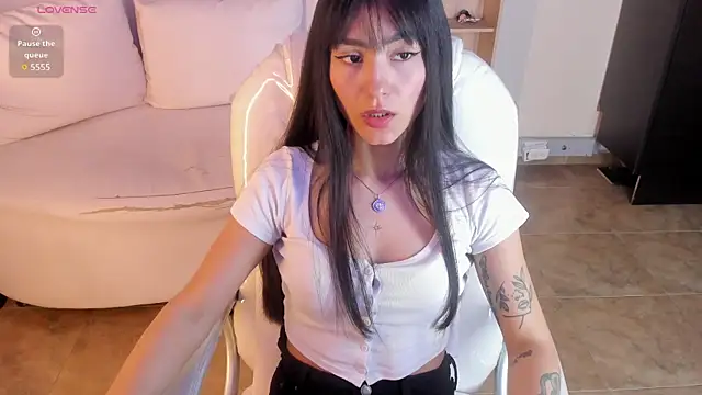 Snapshot of Amy_Kiitty_ chatting on March 17, 11:54 pm Amy Kiitty online show from March 17, 11:54 pm